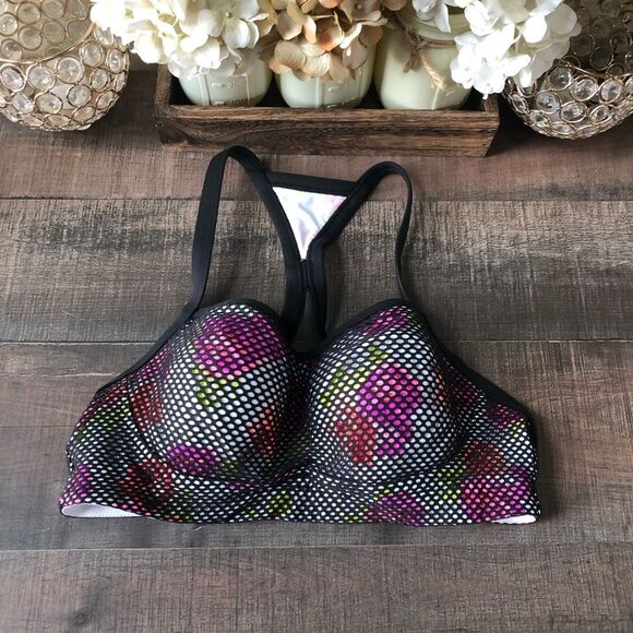 Victoria’s Secret Sports Bra - Picture 1 of 4
